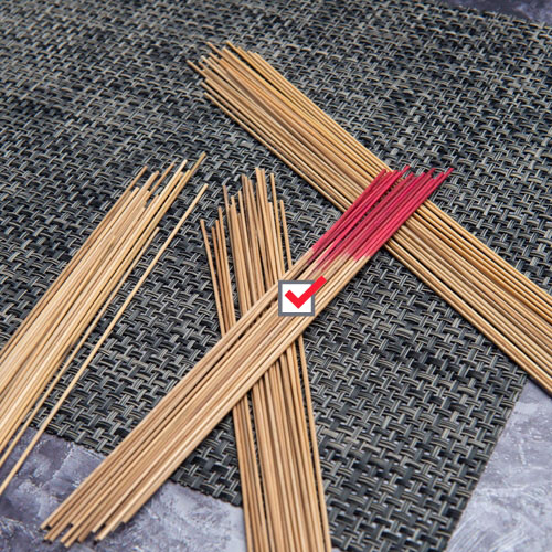 bamboo sticks (red handle) - 23cm / 100g